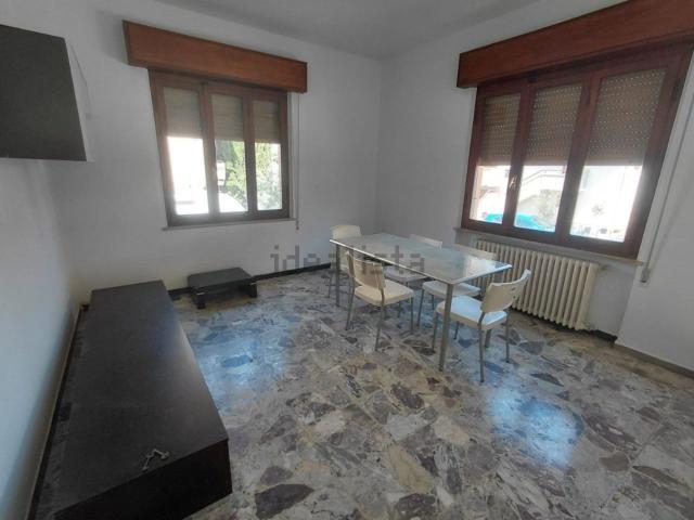 Appartamento in vendita di 110 m² in Via Cattolica