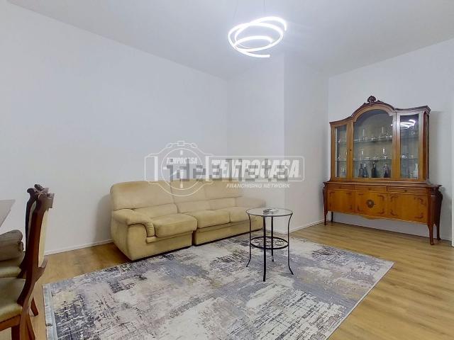 Appartamento in vendita di 110 m² in Via Cacciatori delle Alpi, 17