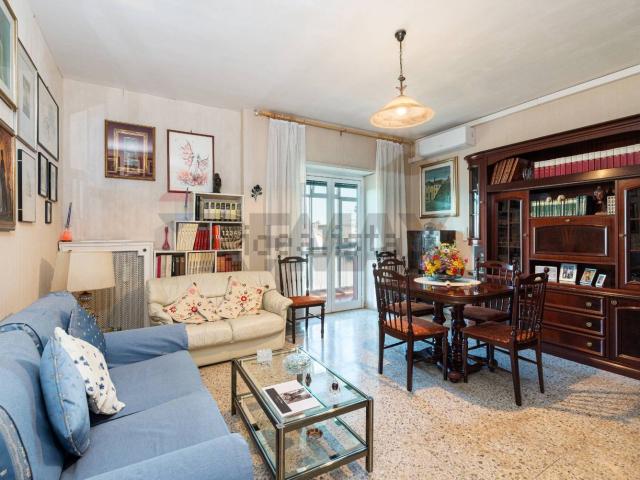 Appartamento in vendita di 110 m² in Via Camillo Peano, 11