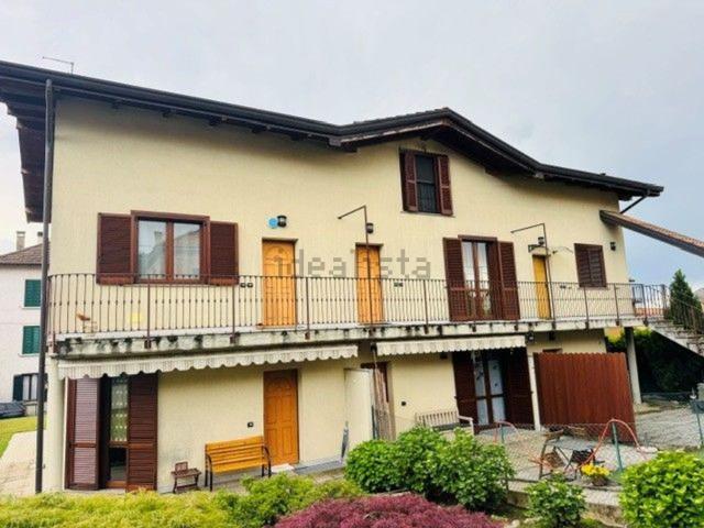 Appartamento in vendita di 110 m² in Via Campo dei Fiori, 122