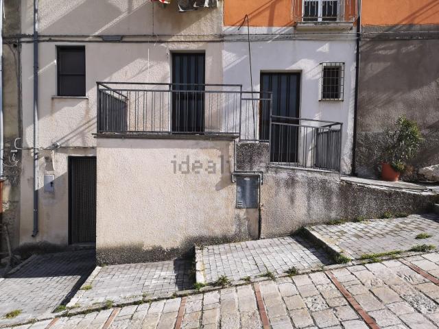 Appartamento in vendita di 110 m² in Via Campobasso, 10