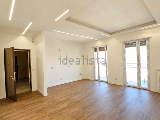 Appartamento in vendita di 110 m² in Via Candido Poggio