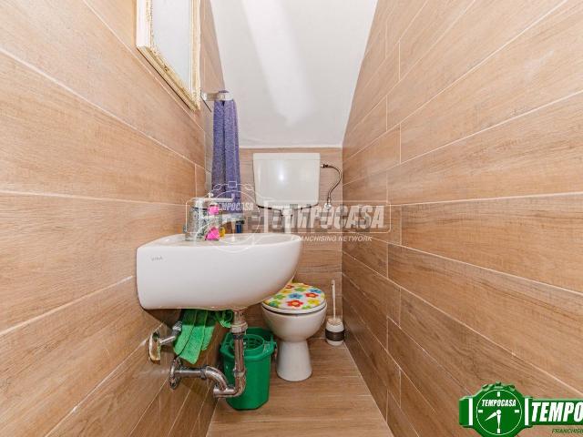 Appartamento in vendita di 110 m² in Via Cantone