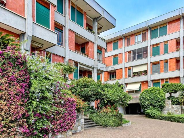 Appartamento in vendita di 110 m² in Via Capolungo, 12