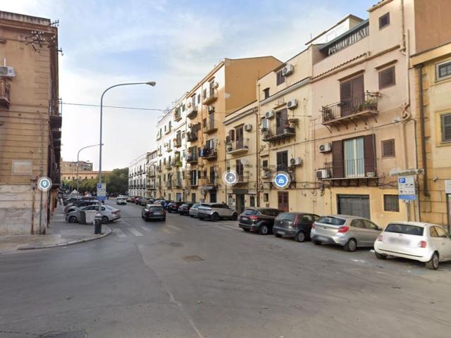 Appartamento in vendita di 110 m² in Via Carini