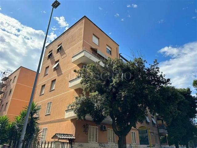 Appartamento in vendita di 110 m² in Via Carlo del Greco