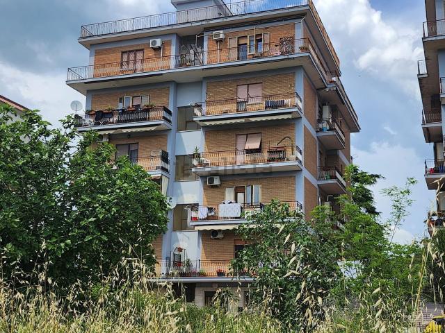 Appartamento in vendita di 110 m² in Via Casilina Sud, 195