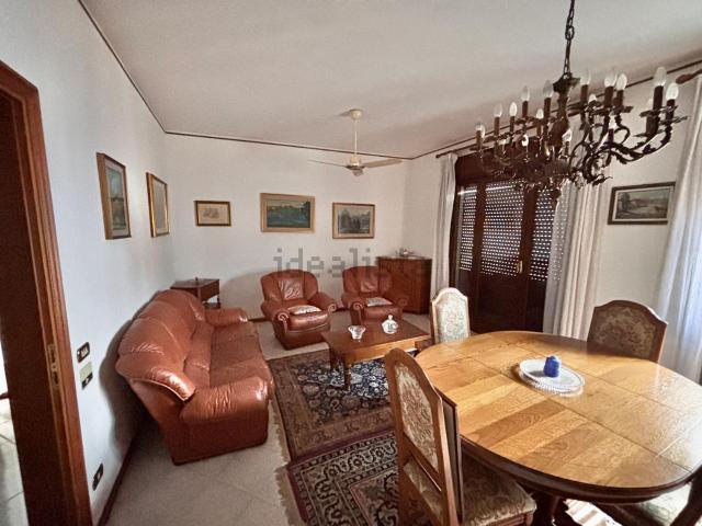 Appartamento in vendita di 110 m² in Via Castellana