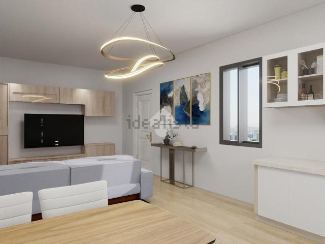Appartamento in vendita di 110 m² in Via Cento, 69