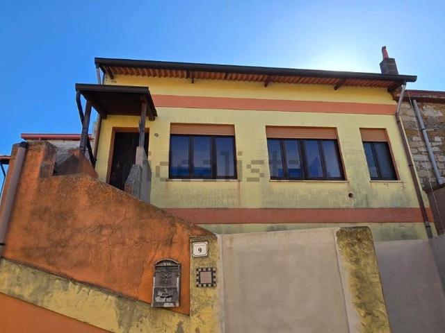 Appartamento in vendita di 110 m² in Via Cesare Battisti, 3