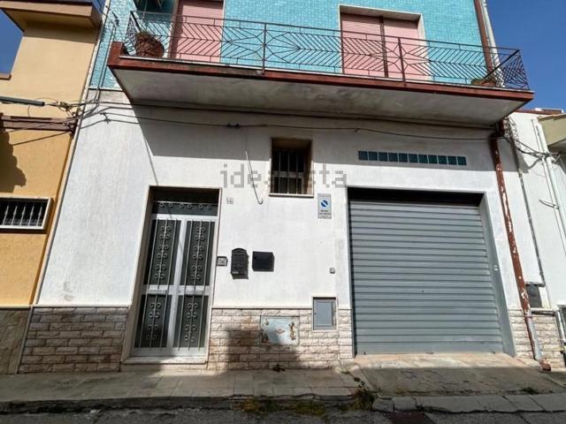 Appartamento in vendita di 110 m² in Via Cesare Battisti, 44