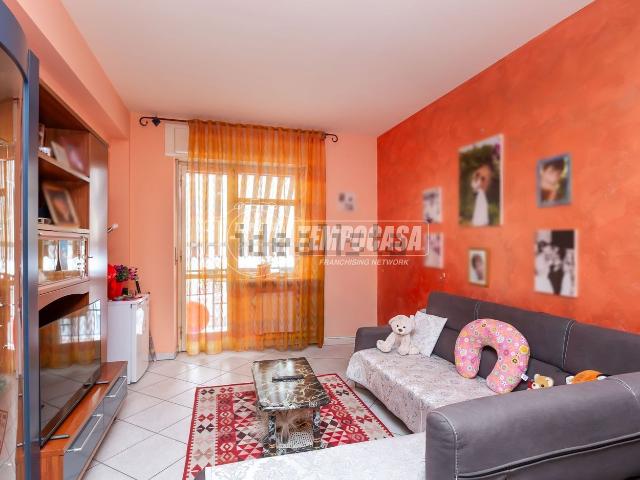 Appartamento in vendita di 110 m² in Via Cherasco, 6