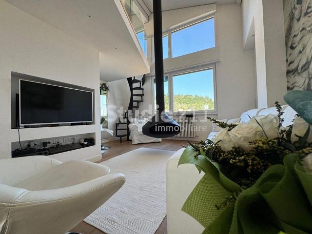 Appartamento in vendita di 110 m² in Via Chiantigiana