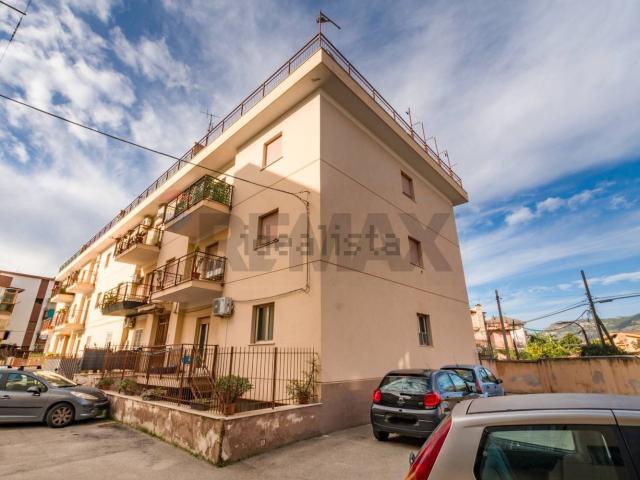 Appartamento in vendita di 110 m² in Via Cruillas, 63