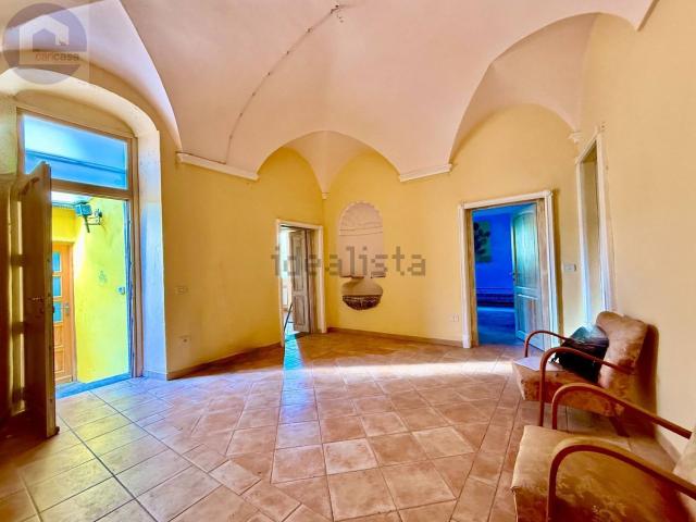 Appartamento in vendita di 110 m² in Via Cristoforo Colombo, 7