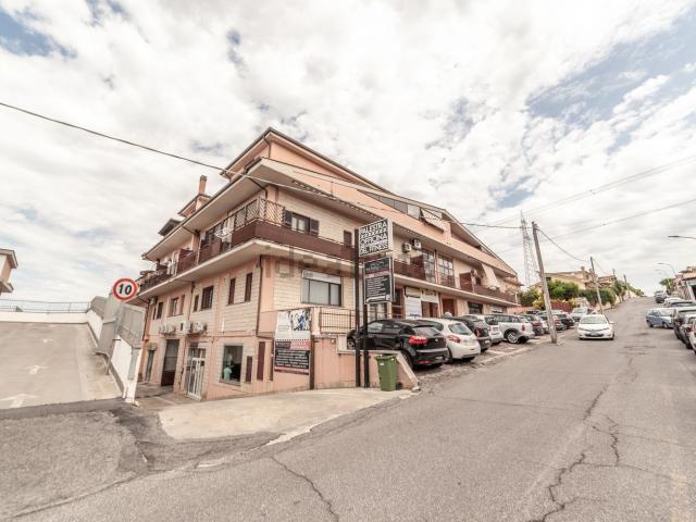 Appartamento in vendita di 110 m² in Via Anticoli Corrado, 39