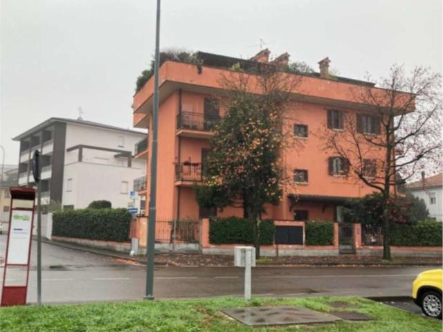 Appartamento in vendita di 110 m² in Via Antonio Anguissola, 10
