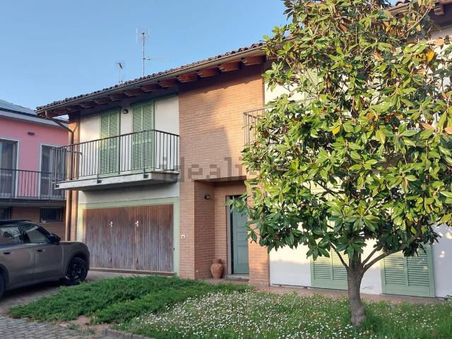 Appartamento in vendita di 110 m² in Via Antonio Angeleri, 35