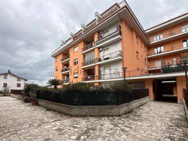 Appartamento in vendita di 110 m² in Via Antonio Rosmini, 11