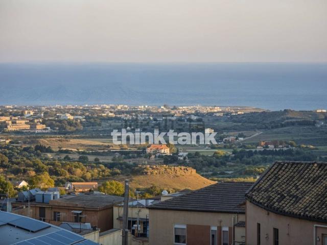 Appartamento in vendita di 110 m² in Via Acrone