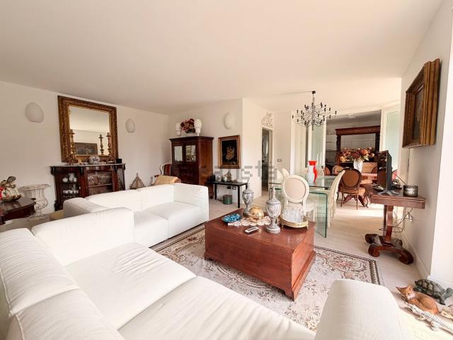 Appartamento in vendita di 110 m² in Via Adige