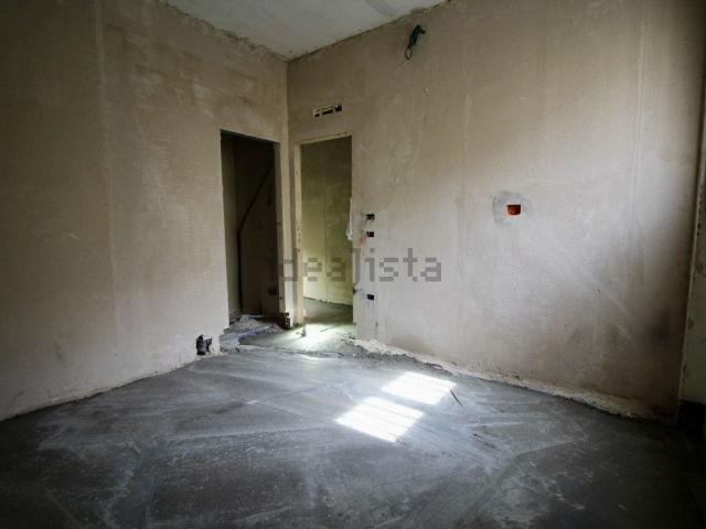 Appartamento in vendita di 110 m² in Via Adriano Zarini