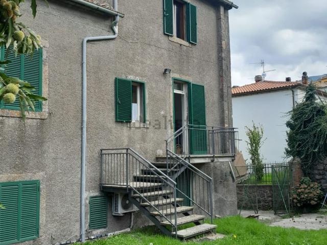 Appartamento in vendita di 110 m² in Via Alba, 7