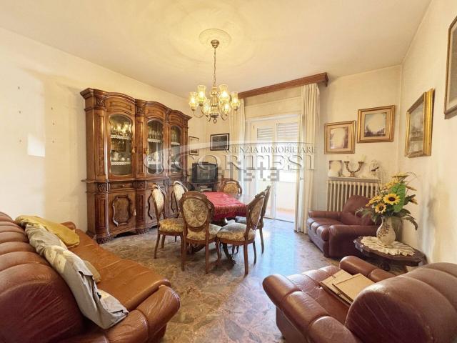 Appartamento in vendita di 110 m² in Via Alcide de Gasperi, 5