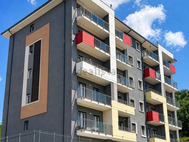 Appartamento in vendita di 110 m² in Via Aldo Capitini, 32