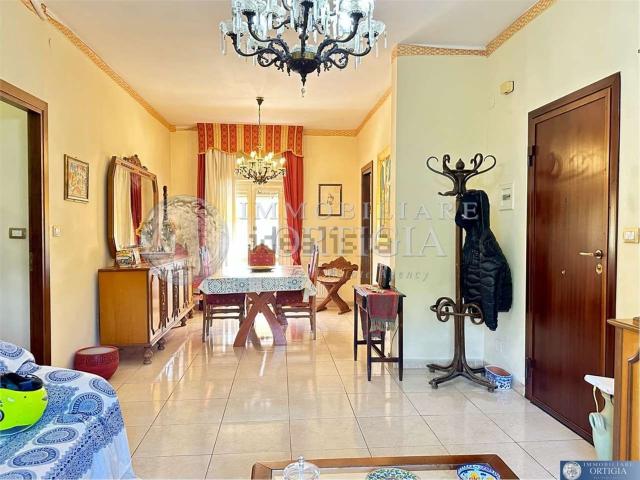 Appartamento in vendita di 110 m² in Via Aldo Carratore