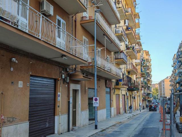 Appartamento in vendita di 110 m² in Via Alessandro Manzoni, 103