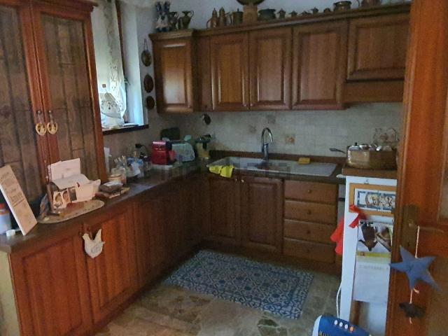 Appartamento in vendita di 110 m² in Via Alessandro Manzoni