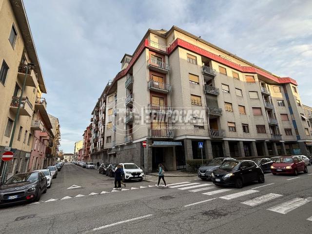 Appartamento in vendita di 110 m² in Via Alessandro Oddone