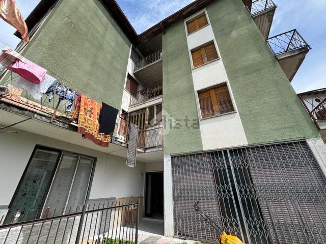 Appartamento in vendita di 110 m² in Via alla Chiesa, 8