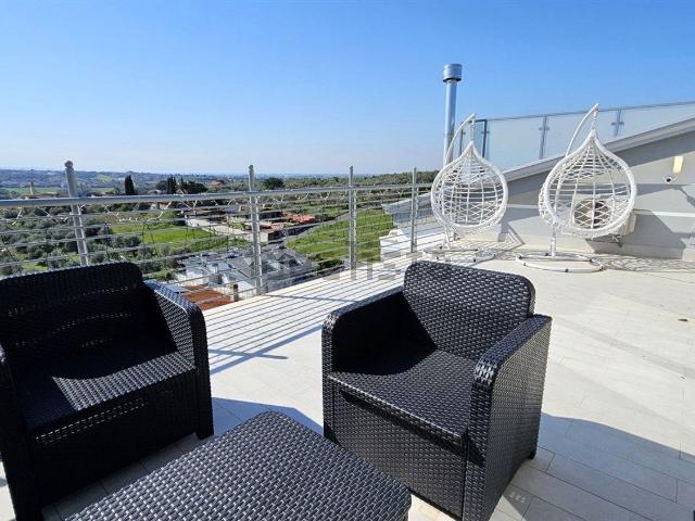 Appartamento in vendita di 110 m² in Via Appennini