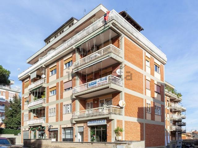 Appartamento in vendita di 110 m² in Via Aquino