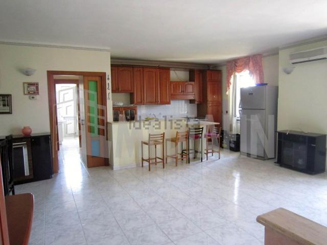 Appartamento in vendita di 110 m² in Via Aquitania, 14