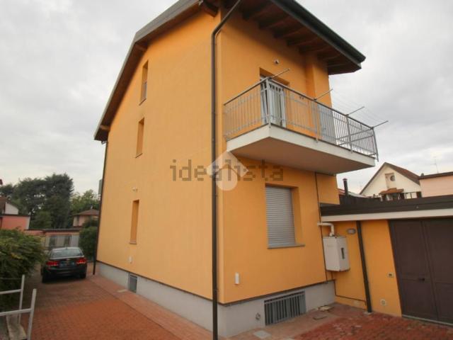 Appartamento in vendita di 110 m² in Via Arturo Ferrarin, 4