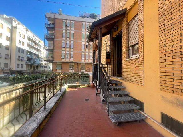 Appartamento in vendita di 110 m² in Via Aristide Gabelli