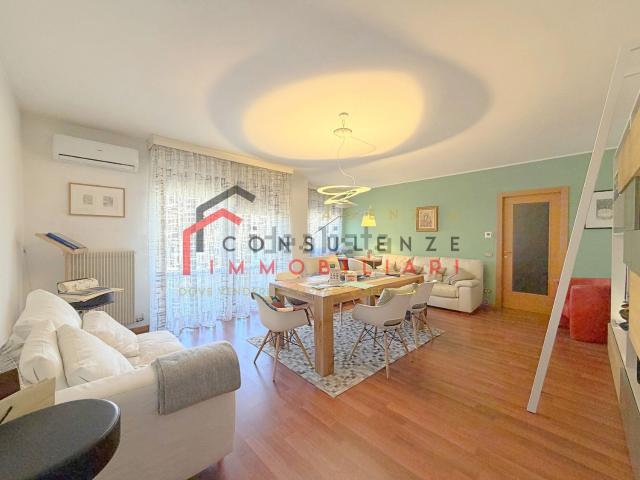 Appartamento in vendita di 110 m² in Via Arno