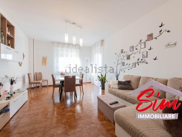Appartamento in vendita di 110 m² in Via Arona