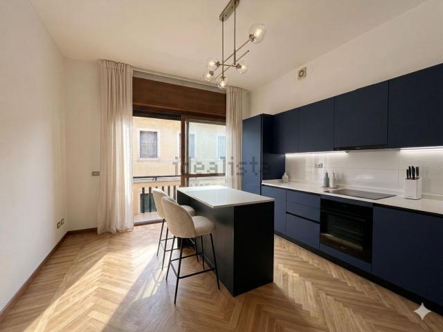 Appartamento in vendita di 110 m² in Via Avogari