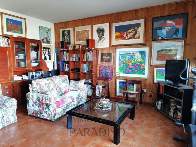 Appartamento in vendita di 110 m² in Via Bonconte da Montefeltro