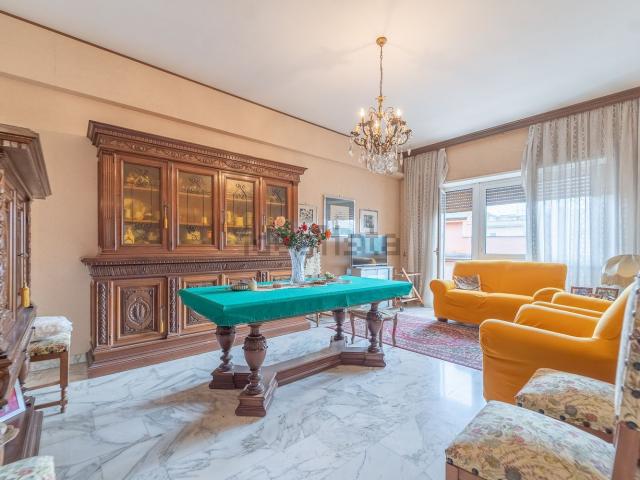 Appartamento in vendita di 110 m² in Via Baldo degli Ubaldi