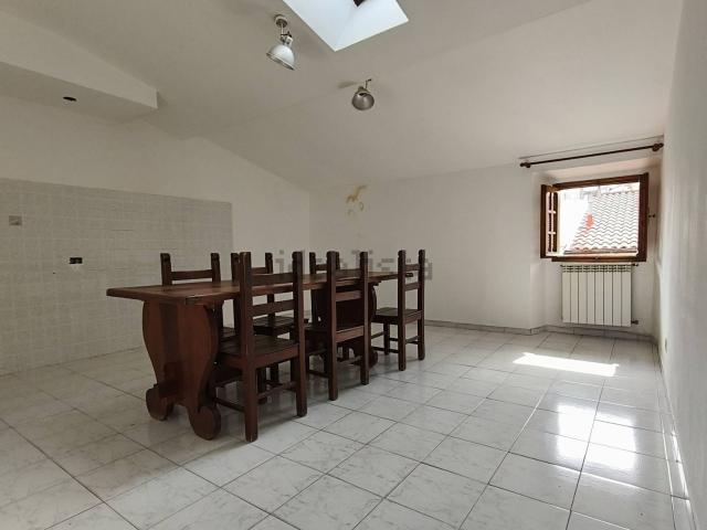 Appartamento in vendita di 110 m² in Via Bassa, 10