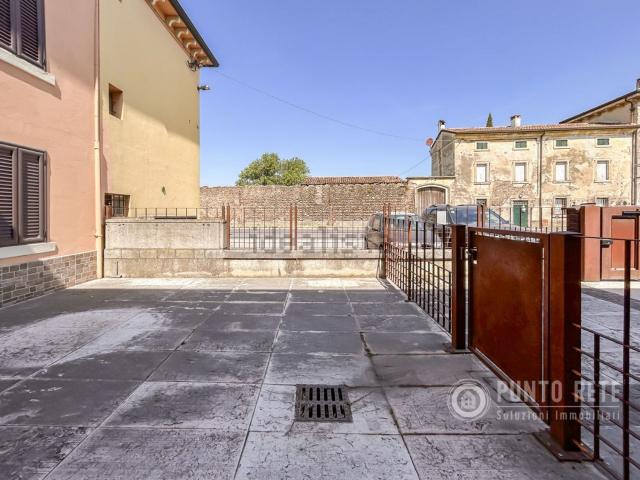 Appartamento in vendita di 110 m² in Via Brenzoni, 35