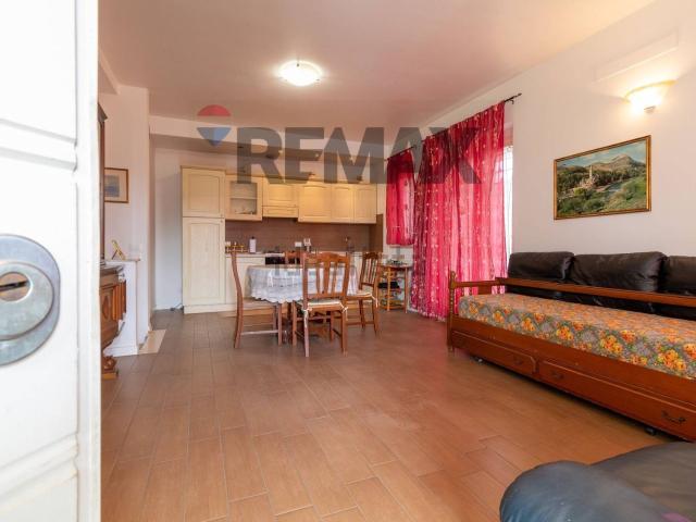 Appartamento in vendita di 110 m² in Via Bronte, 25
