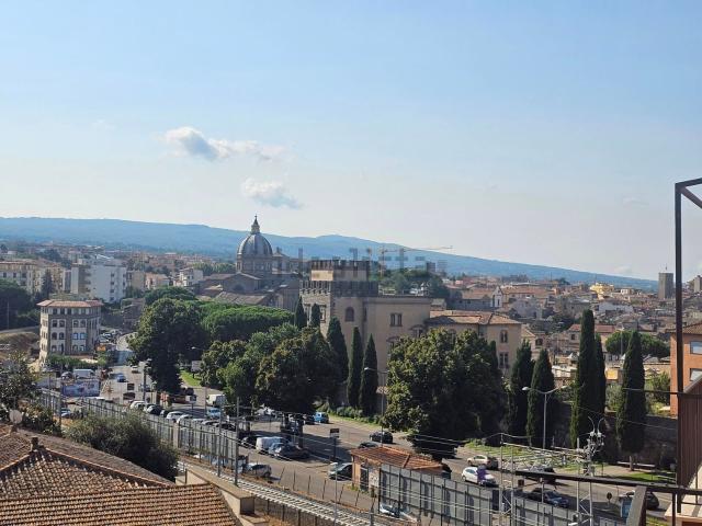 Appartamento in vendita di 110 m² in Via G. Acerbi