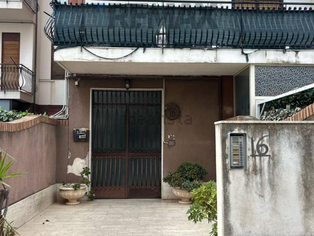 Appartamento in vendita di 110 m² in Via G. Bufalino, 16