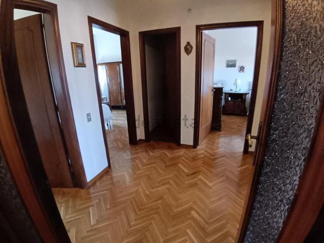 Appartamento in vendita di 110 m² in Via G. Carducci, 50059